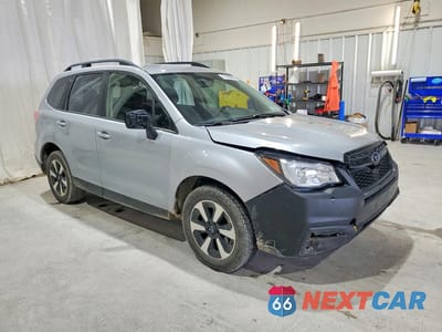 Czwarte zdjęcie samochodu z boku: 2018 SUBARU FORESTER 2.5I VIN:JF2SJABC1JH560004 - miniatura