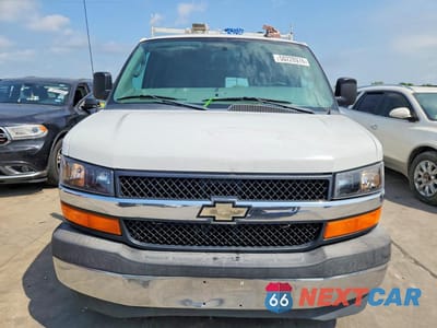 Piąte zdjęcie samochodu w środku: 2017 CHEVROLET EXPRESS G3500 LT VIN:1GAZGPFG8H1179029 - miniatura