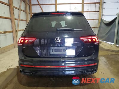 Zdjęcie 6 z 13 samochodu: 2022 VOLKSWAGEN TIGUAN SE R-LINE BLACK VIN:3VV8B7AX5NM083027 - miniatura