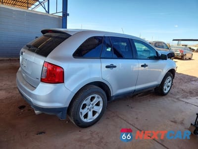Trzecie zdjęcie samochodu z tyłu: 2013 FORD EDGE SE VIN:2FMDK4GC1DBA28876 - miniatura