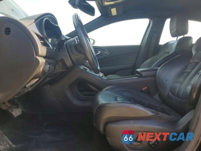 Zdjęcie 7 z 12 samochodu: 2015 CHRYSLER 200 S VIN:1C3CCCDG5FN731987 - miniatura