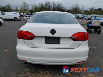 Zdjęcie 6 z 12 samochodu: 2011 VOLKSWAGEN JETTA SE VIN:3VWDZ7AJ1BM100175 - miniatura