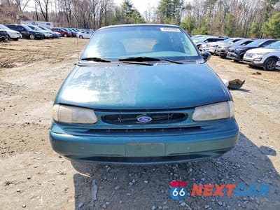 Piąte zdjęcie samochodu w środku: 1995 FORD WINDSTAR 121