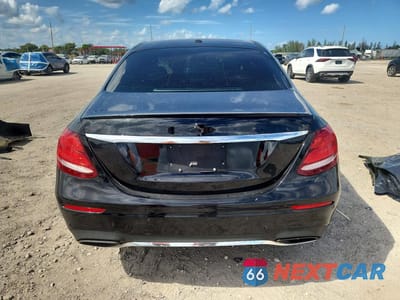 Zdjęcie 6 z 13 samochodu: 2019 MERCEDES-BENZ E 300 4MATIC VIN:WDDZF4KB8KA499743 - miniatura