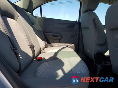 Zdjęcie 10 z 12 samochodu: 2018 CHEVROLET SONIC LS VIN:1G1JB5SH1J4112291 - miniatura