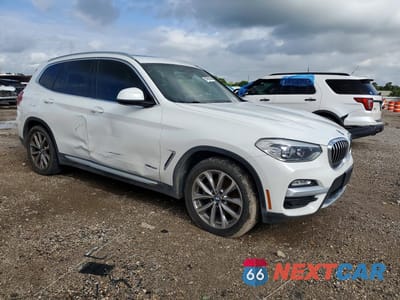 Czwarte zdjęcie samochodu z boku: 2018 BMW X3 VIN:5UXTR9C5XJLC84253 - miniatura