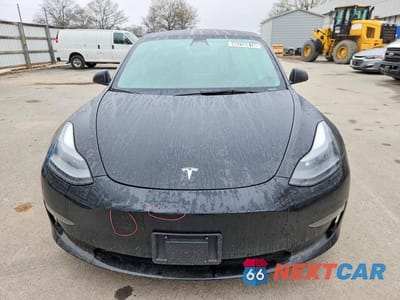 Piąte zdjęcie samochodu w środku: 2022 TESLA MODEL 3 VIN:5YJ3E1EA6NF371453 - miniatura
