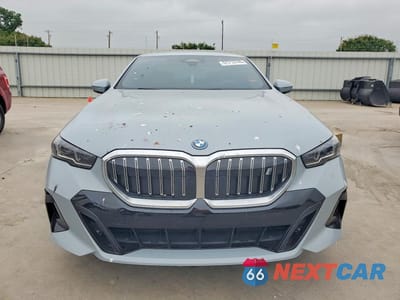 Piąte zdjęcie samochodu w środku: 2024 BMW I5 EDRIVE 40 VIN:WBY33FK0XRCS21152 - miniatura