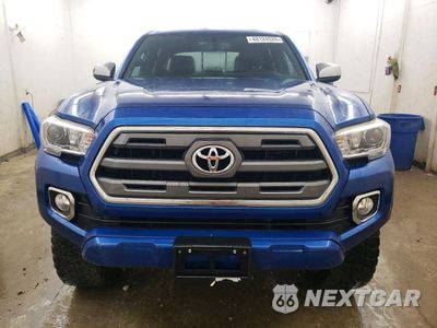 Piąte zdjęcie samochodu w środku: 2017 TOYOTA TACOMA LIMITED VIN:5TFGZ5AN1HX059010 - miniatura