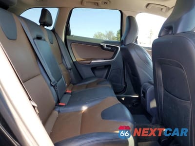 Zdjęcie 11 z 12 samochodu: 2017 VOLVO XC60 T5 DYNAMIC VIN:YV440MRR8H2226147 - miniatura