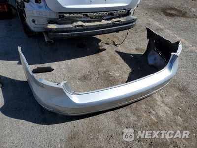 Zdjęcie 12 z 13 samochodu: 2015 VOLKSWAGEN PASSAT SE VIN:1VWBV7A32FC049801 - miniatura