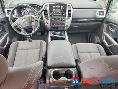Zdjęcie 8 z 13 samochodu: 2021 NISSAN TITAN SV VIN:1N6AA1EF6MN536557 - miniatura
