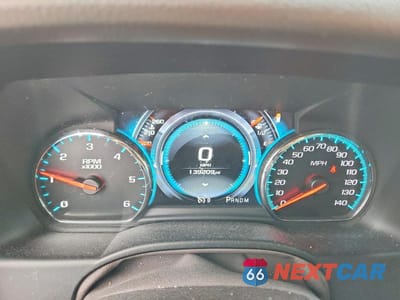 Zdjęcie 9 z 13 samochodu: 2016 CHEVROLET SUBURBAN K1500 LTZ VIN:1GNSKJKC0GR328435 - miniatura
