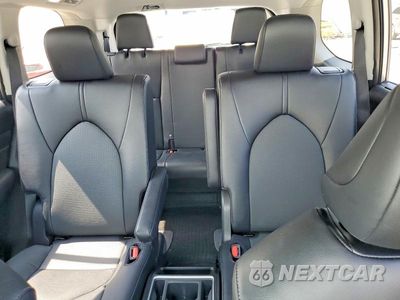 Zdjęcie 10 z 13 samochodu: 2025 TOYOTA GRAND HIGHLANDER XLE VIN:5TDAAAA5XSS032021 - miniatura