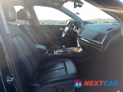 Piąte zdjęcie samochodu w środku: 2018 AUDI Q5 PREMIUM PLUS VIN:WA1BNAFY5J2003506 - miniatura