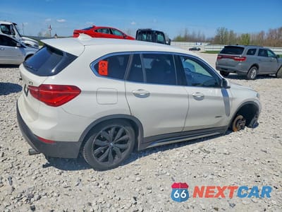 Trzecie zdjęcie samochodu z tyłu: 2018 BMW X1 XDRIVE28I VIN:WBXHT3C37J5F88104 - miniatura