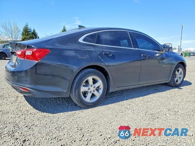 Trzecie zdjęcie samochodu z tyłu: 2018 CHEVROLET MALIBU LS VIN:1G1ZB5ST7JF293280 - miniatura