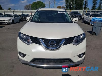 Piąte zdjęcie samochodu w środku: 2016 NISSAN ROGUE SV VIN:KNMAT2MT9GP724430 - miniatura