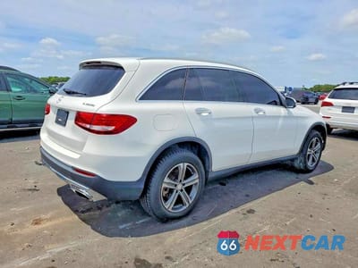 Trzecie zdjęcie samochodu z tyłu: 2016 MERCEDES-BENZ GLC 300 4MATIC VIN:WDC0G4KB1GF100787 - miniatura