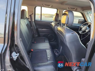 Zdjęcie 10 z 12 samochodu: 2017 JEEP PATRIOT SPORT VIN:1C4NJPBAXHD172672 - miniatura