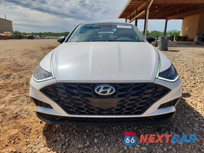 Piąte zdjęcie samochodu w środku: 2022 HYUNDAI SONATA SEL PLUS VIN:KMHL44J22NA235389 - miniatura