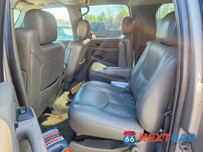 Zdjęcie 11 z 12 samochodu: 2004 CHEV SUBURBAN K1500 VIN:3GNFK16Z84G310857 - miniatura