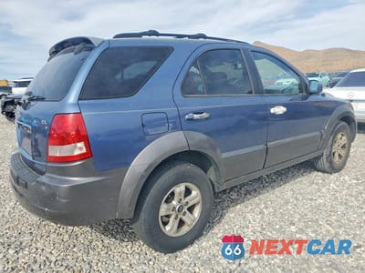 Trzecie zdjęcie samochodu z tyłu: 2004 KIA SORENTO LX VIN:KNDJD733545313433 - miniatura