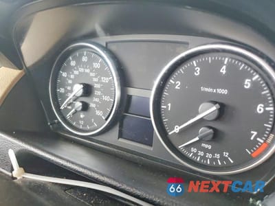 Zdjęcie 9 z 12 samochodu: 2014 BMW X1 SDRIVE28I VIN:WBAVM1C55EVW48254 - miniatura