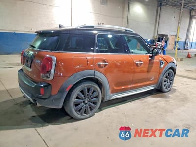Trzecie zdjęcie samochodu z tyłu: 2018 MINI COOPER S COUNTRYMAN ALL4 VIN:WMZYT5C33J3E61144 - miniatura
