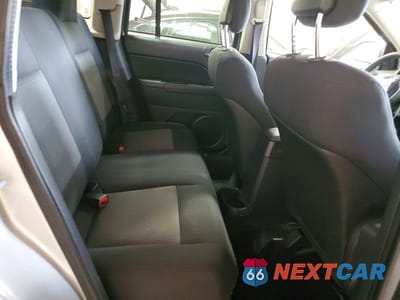 Zdjęcie 10 z 12 samochodu: 2010 JEEP COMPASS SPORT VIN:1J4NF4FB8AD517913 - miniatura