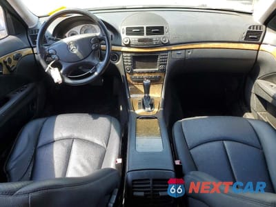 Zdjęcie 8 z 12 samochodu: 2007 MERCEDES-BENZ E 350 4MATIC VIN:WDBUF87X67X218929 - miniatura