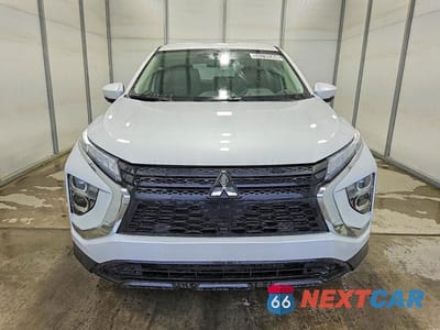 Piąte zdjęcie samochodu w środku: 2024 MITSUBISHI ECLIPSE CROSS ES VIN:JA4ATUAA9RZ075003 - miniatura