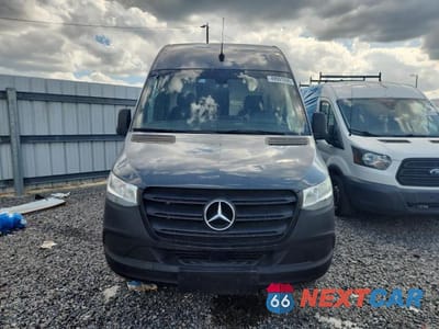 Piąte zdjęcie samochodu w środku: 2019 MERCEDES BENZ SPRINTER 2500 DELIVERY VAN VIN:WD4PF0CD7KP031807 - miniatura