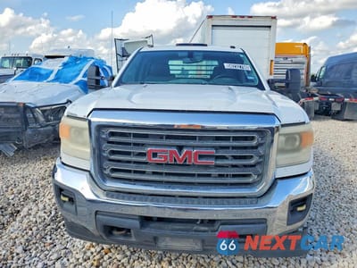 Piąte zdjęcie samochodu w środku: 2015 GMC SIERRA C3500 VIN:1GD411C86FF151058 - miniatura