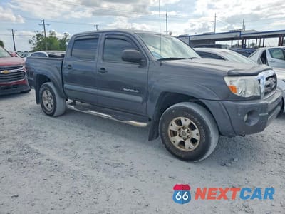 Czwarte zdjęcie samochodu z boku: 2010 TOYOTA TACOMA DOUBLE CAB PRERUNNER VIN:3TMJU4GN7AM100936 - miniatura