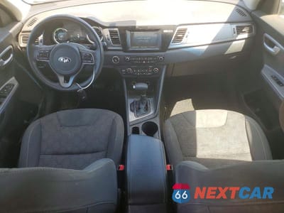 Zdjęcie 8 z 12 samochodu: 2017 KIA NIRO LX VIN:KNDCB3LC6H5043237 - miniatura