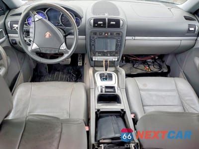 Zdjęcie 8 z 14 samochodu: 2003 PORSCHE CAYENNE S VIN:WP1AB29P73LA60658 - miniatura