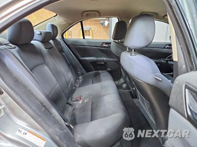 Zdjęcie 10 z 12 samochodu: 2010 SUZUKI KIZASHI SE VIN:JS2RF9A33A6100410 - miniatura