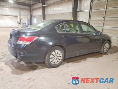 Trzecie zdjęcie samochodu z tyłu: 2009 HONDA ACCORD LX VIN:1HGCP26369A187002 - miniatura