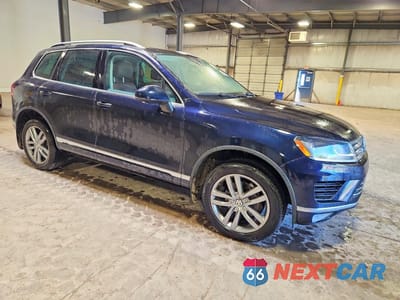 Czwarte zdjęcie samochodu z boku: 2016 VOLKSWAGEN TOUAREG SPORT VIN:WVGEF9BP8GD012463 - miniatura
