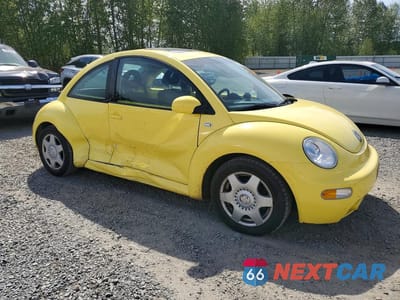 Czwarte zdjęcie samochodu z boku: 2001 VOLKSWAGEN NEW BEETLE GLS TDI VIN:3VWCP21C41M475479 - miniatura