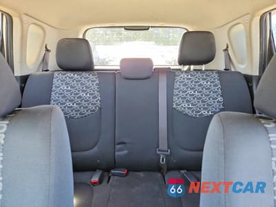 Zdjęcie 10 z 13 samochodu: 2011 KIA SOUL + VIN:KNDJT2A22B7339893 - miniatura