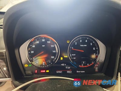 Zdjęcie 9 z 12 samochodu: 2018 BMW X1 SDRIVE28I VIN:WBXHU7C37J5L08554 - miniatura