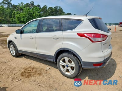 Drugie zdjęcie samochodu z przodu: 2015 FORD ESCAPE SE VIN:1FMCU0GXXFUC85713 - miniatura