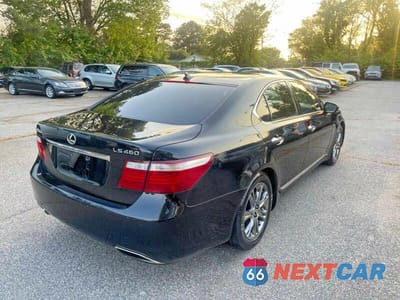 Czwarte zdjęcie samochodu z boku: 2007 LEXUS LS 460 VIN:JTHBL46FX75044439 - miniatura