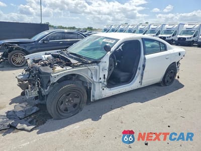 2021 DODGE CHARGER POLICE 2C3CDXAT3MH666407 - główne zdjęcie licytacji z USA - miniatura