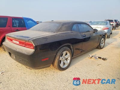Trzecie zdjęcie samochodu z tyłu: 2011 DODGE CHALLENGER VIN:2B3CJ4DG1BH524685 - miniatura