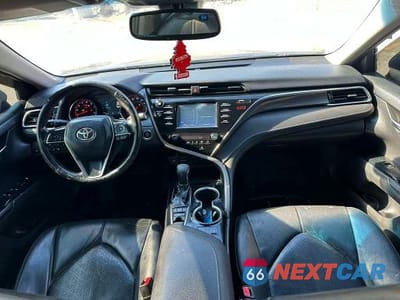 Zdjęcie 8 z 10 samochodu: 2018 TOYOTA CAMRY XSE VIN:4T1B61HK1JU511449 - miniatura