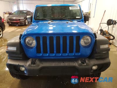 Piąte zdjęcie samochodu w środku: 2023 JEEP WRANGLER SPORT VIN:1C4GJXAN5PW658340 - miniatura