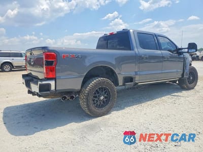 Trzecie zdjęcie samochodu z tyłu: 2023 FORD F250 SUPER DUTY VIN:1FT8W2BT0PED35616 - miniatura